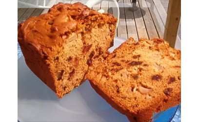Apple and Date Loaf