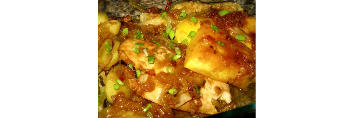 Chicken Curry With Fei (Bananas) and Sweet Potatoes